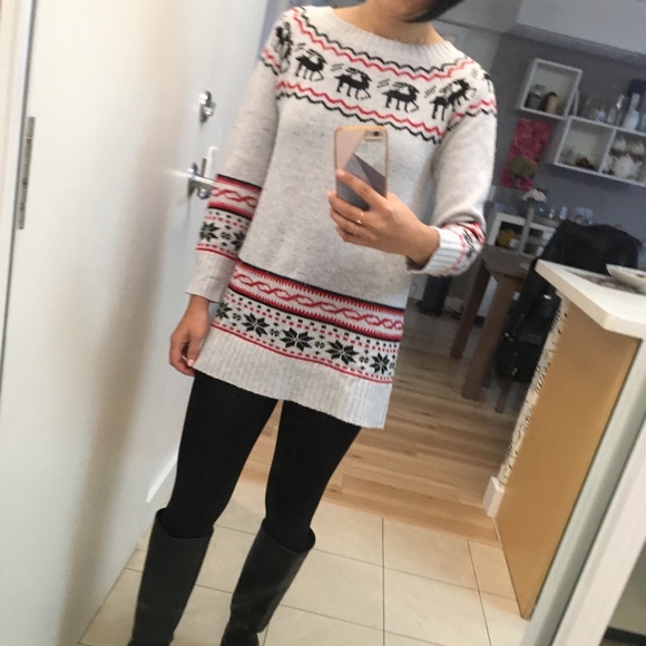 Cute Winter Motif Sweater Dress - Picture 3 of 3